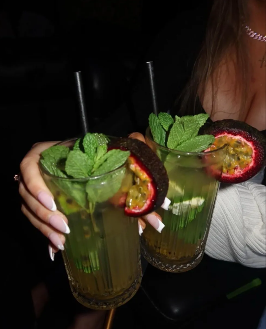 Passionfruit mojito cocktails at Medusa Lounge